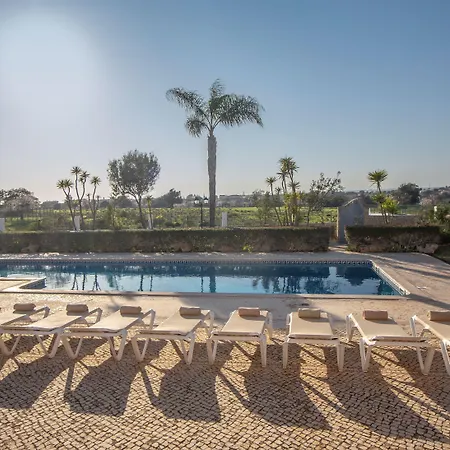 Al Meida Bed & Breakfast 3*