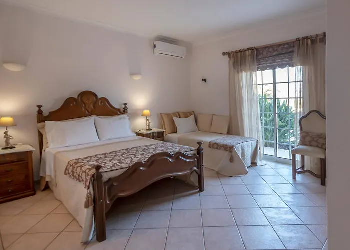 Al Meida Alojamento de Acomodação e Pequeno-almoço Albufeira