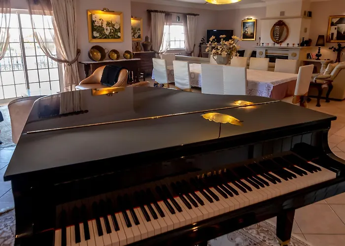 Alojamento de Acomodação e Pequeno-almoço Al Meida Albufeira