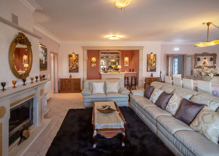 Alojamento de Acomodação e Pequeno-almoço Al Meida Albufeira