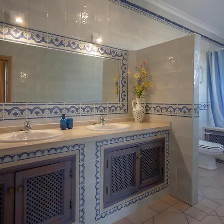 Al Meida Bed and Breakfast *