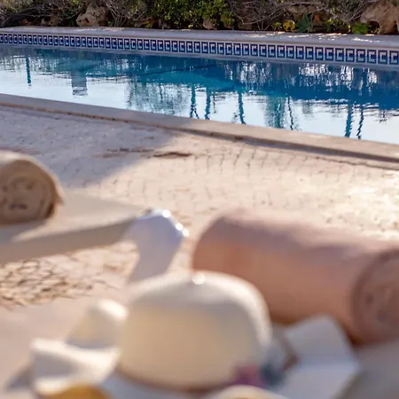 Al Meida Bed and Breakfast Αλμπουφέιρα