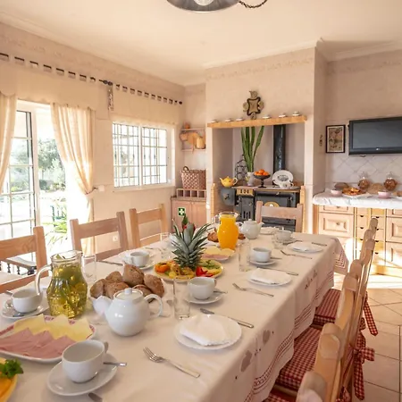 Al Meida Bed and Breakfast *