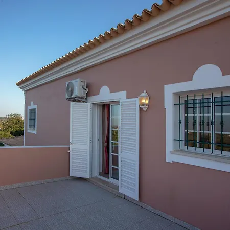 Al Meida 3* Αλμπουφέιρα