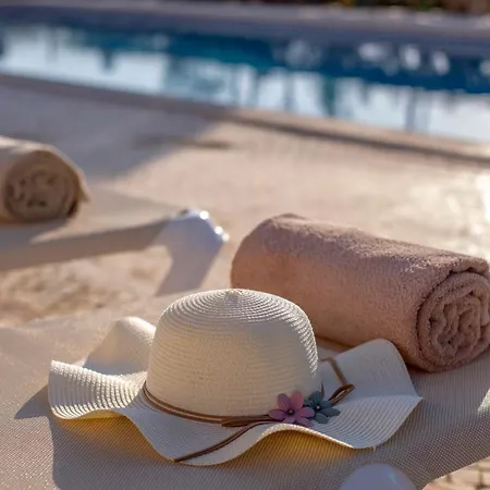 Al Meida Αλμπουφέιρα