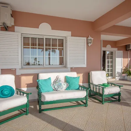 Al Meida Bed and Breakfast 3*